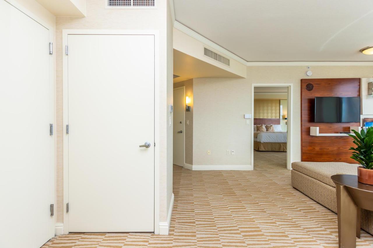 מיאמי ביץ' Hotel International Beach Tump Resort Ocean View 1100 Sf 1 Bed 1Bth Privately Owned Sunny Isles מראה חיצוני תמונה